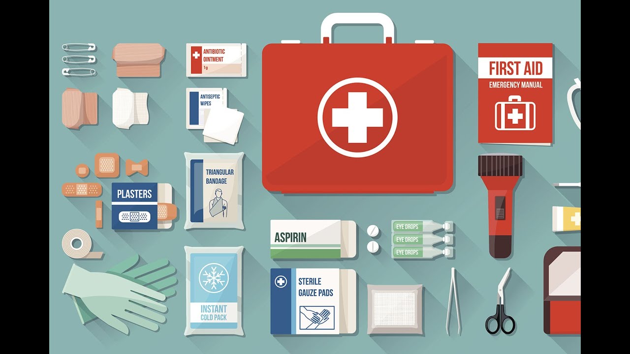 Quels sont les indispensables à mettre dans sa trousse de premiers secours ?
